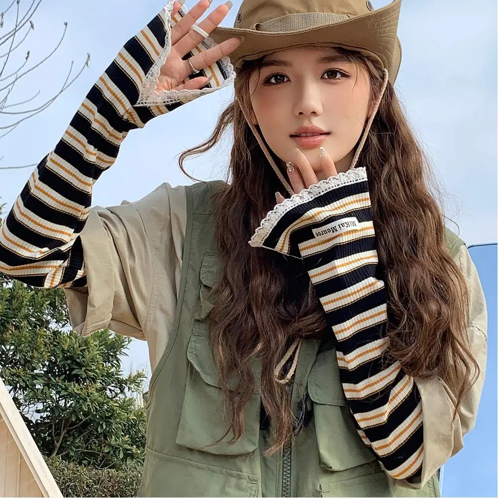 Thin Loose Sunshade Ice Sleeves Striped Lace Long Sunscreen Sleeves Outdoor Driving Cycling Arm Sleeve UV Protection Arm Gloves
Thin Loose Sunshade Ice Sleeves Striped Lace Long Sunscreen Sleeves Outdoor Driving Cycling Arm Sleeve UV Protection Arm Gloves