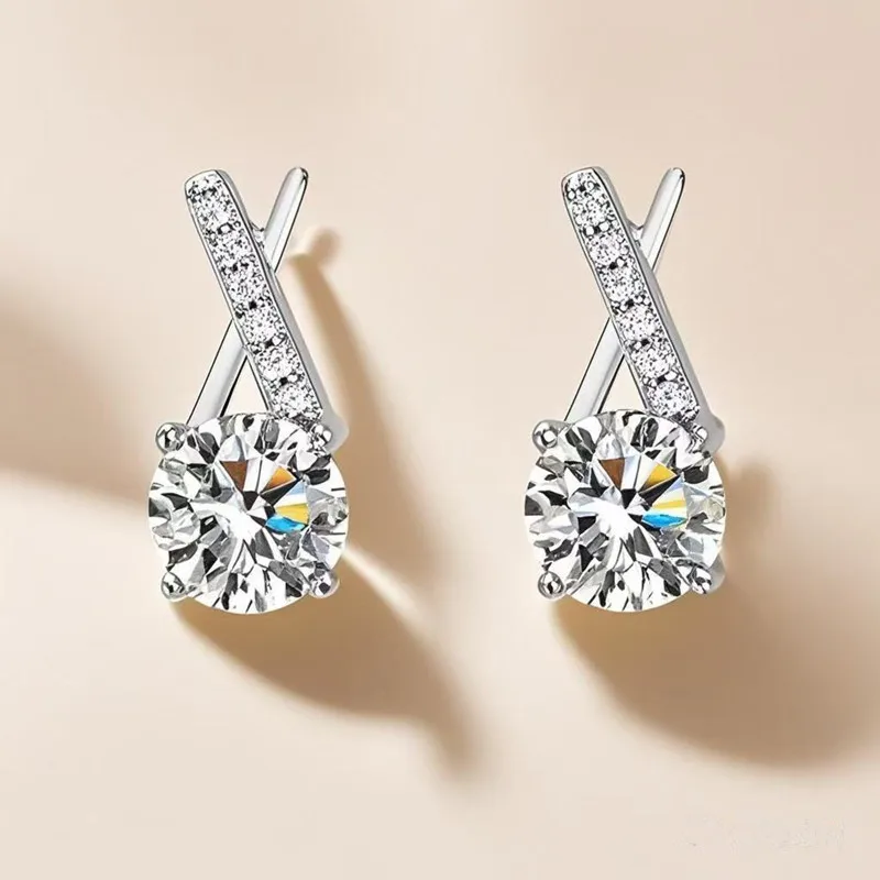 S925 Silver Platinum-Plated 1CT D Color Cross Hearts & Arrows Moissanite Stud Earrings Fine Jewelry
S925 Silver Platinum-Plated 1CT D Color Cross Hearts & Arrows Moissanite Stud Earrings Fine Jewelry
