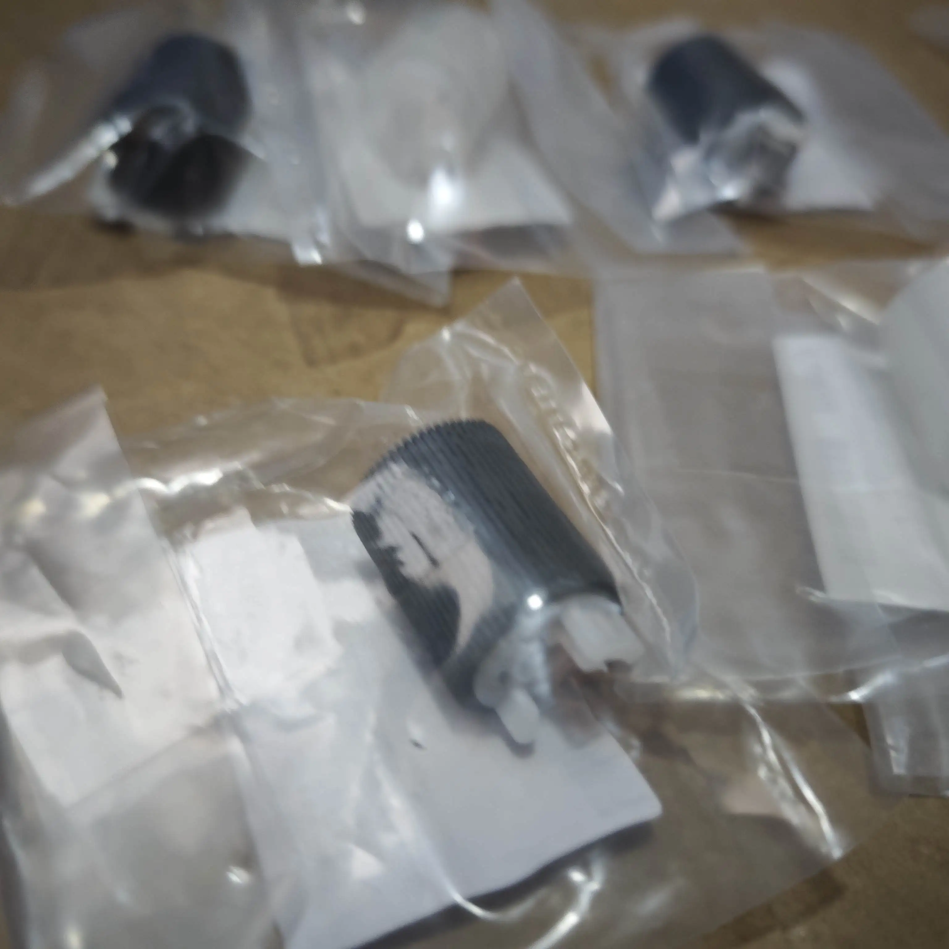 2SETs Paper Pickup Roller suitable FL4-0763-000 FL1-3762-010 FL4 0762-000 for Canon C5840 5850 5860 5870 6850 6855 6860 6870
2SETs Paper Pickup Roller suitable FL4-0763-000 FL1-3762-010 FL4 0762-000 for Canon C5840 5850 5860 5870 6850 6855 6860 6870