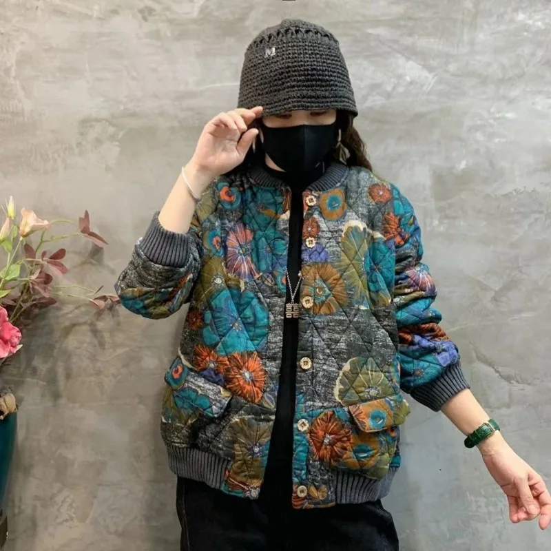 Autumn Winter Print Floral Cotton Coat Women Warm Parkas Vintage Single-breasted Long Sleeve Korean Jacket Warm Outerwear New
Autumn Winter Print Floral Cotton Coat Women Warm Parkas Vintage Single-breasted Long Sleeve Korean Jacket Warm Outerwear New