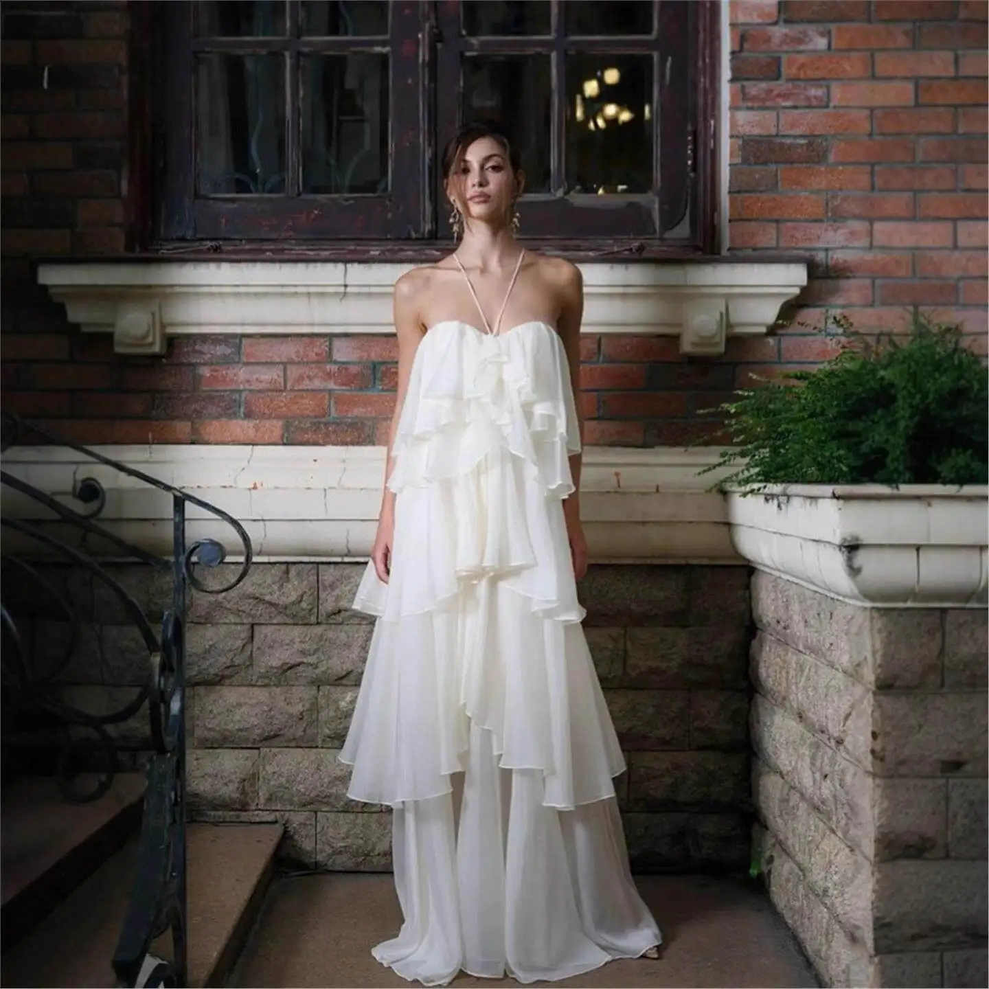 Elegant Sleeveless Long Dress Evening Gown Women's Fashion Soft Beautiful A-Line Skirt Mid-Waist Three-acetate Fiber
Elegant Sleeveless Long Dress Evening Gown Women's Fashion Soft Beautiful A-Line Skirt Mid-Waist Three-acetate Fiber
