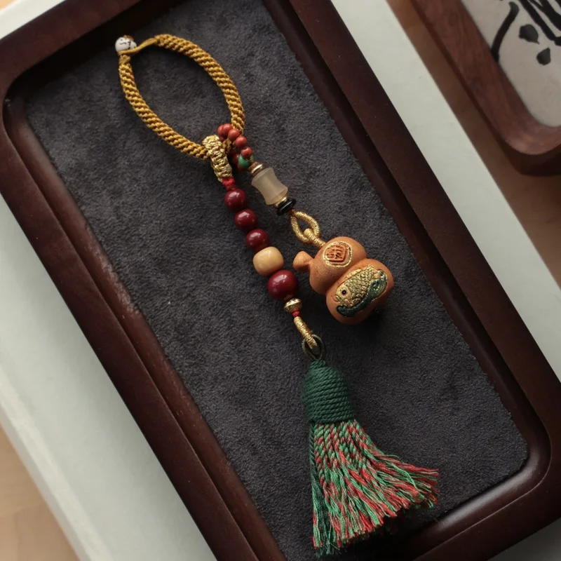 Peach Wood Koi Gourd Keychain 22G With Cinnabar Buddha Bead Hanging Decoration Diy Pendant Accessories Fashion Jewelry Charm
Peach Wood Koi Gourd Keychain 22G With Cinnabar Buddha Bead Hanging Decoration Diy Pendant Accessories Fashion Jewelry Charm