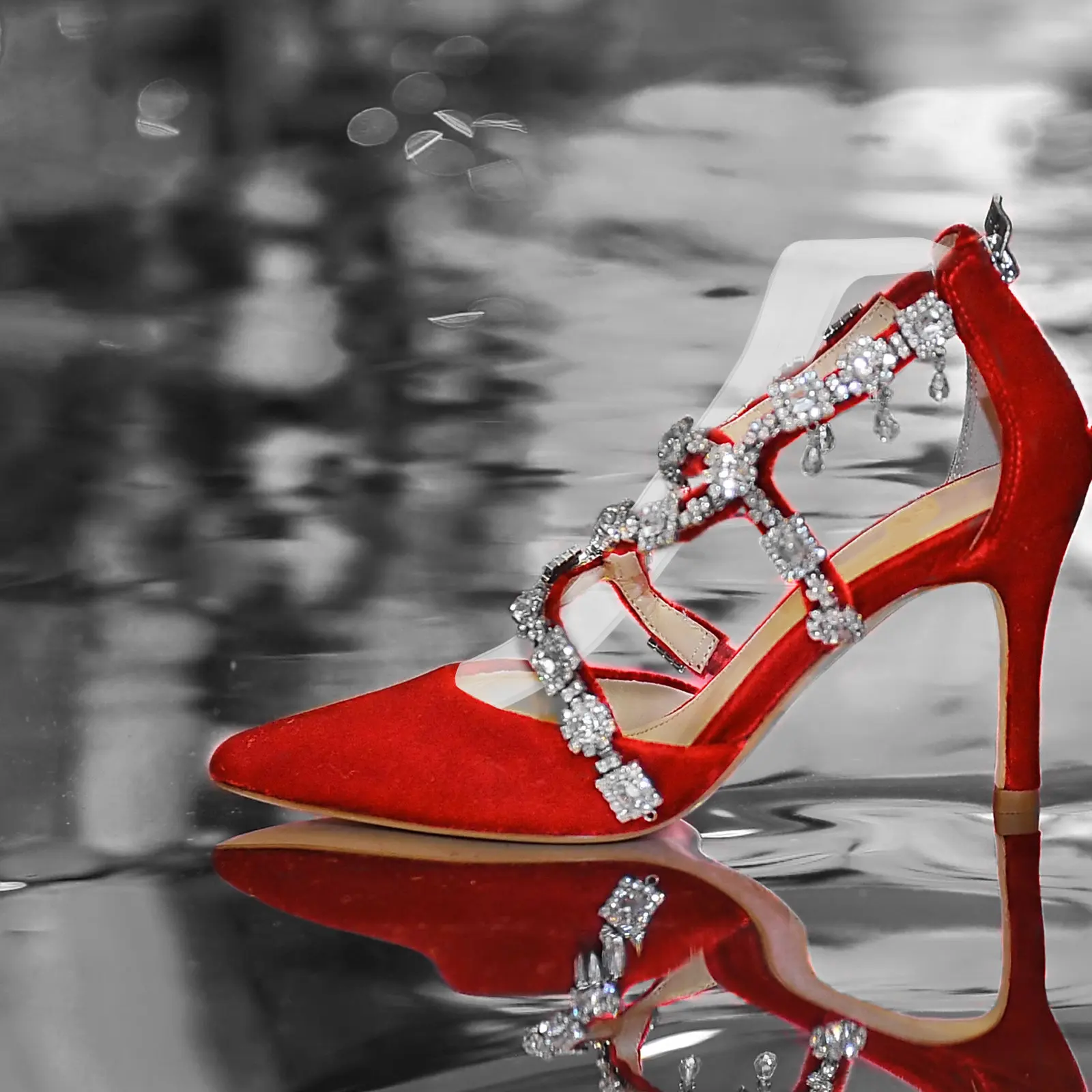 5Pcs Premium Plastic Shoe Shape Holder Sandal Shoes Display Stand High Heel Support Form for Retail Shop Showcase Window Display
5Pcs Premium Plastic Shoe Shape Holder Sandal Shoes Display Stand High Heel Support Form for Retail Shop Showcase Window Display