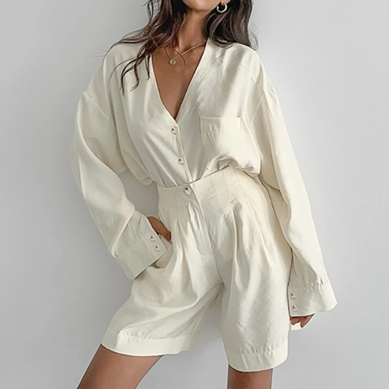 V Neck Long Sleeve Shirt Women Set Pleated High Waist Shorts Summer Matching Set Casual Solid Two Piece Suit Pocket Ladies
V Neck Long Sleeve Shirt Women Set Pleated High Waist Shorts Summer Matching Set Casual Solid Two Piece Suit Pocket Ladies