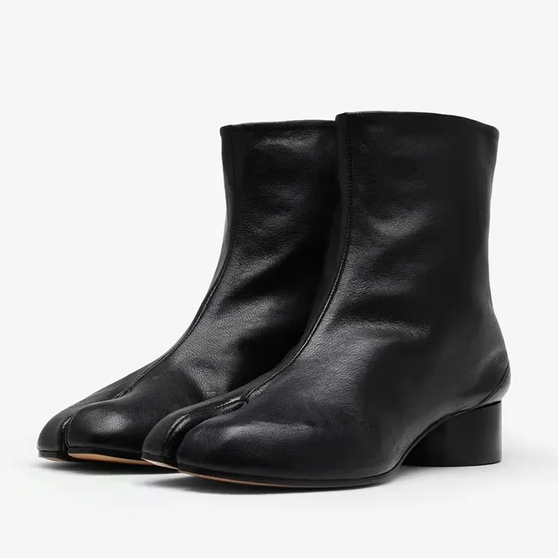 Luxury Design Fashion Split Toe Shoes 2025 Autumn Winter New Ankle Boots Genuine Leather Low Heels Women's Boots
Luxury Design Fashion Split Toe Shoes 2025 Autumn Winter New Ankle Boots Genuine Leather Low Heels Women's Boots