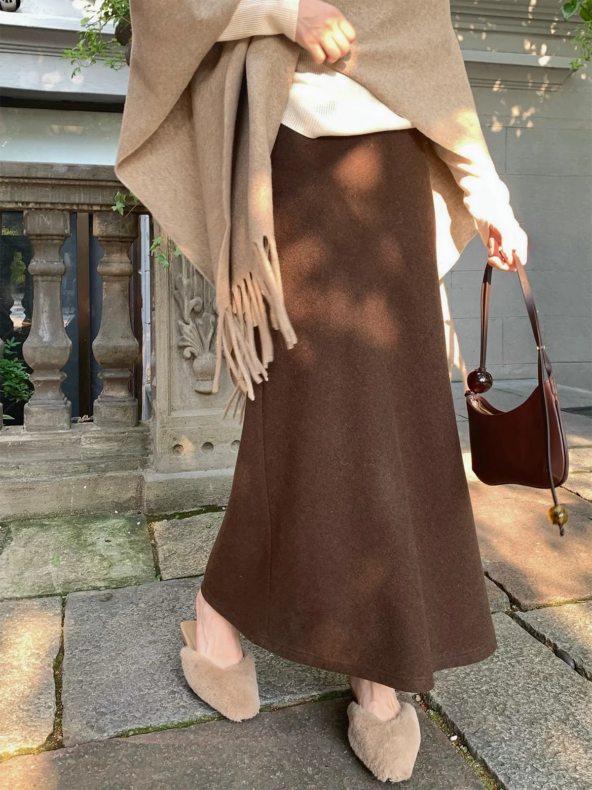 Florr Playa Vintage Woolen Skirt Women's Autumn Winter Elegant Midi Slim Fit Fish Tail Skirt City Walk Pure Color mid Waist
Florr Playa Vintage Woolen Skirt Women's Autumn Winter Elegant Midi Slim Fit Fish Tail Skirt City Walk Pure Color mid Waist