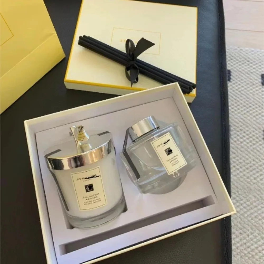 Aromatherapy Candles, Velvet Roses, and Ebony 2025 Gift Box, a Rare Room Companion Gift
Aromatherapy Candles, Velvet Roses, and Ebony 2025 Gift Box, a Rare Room Companion Gift