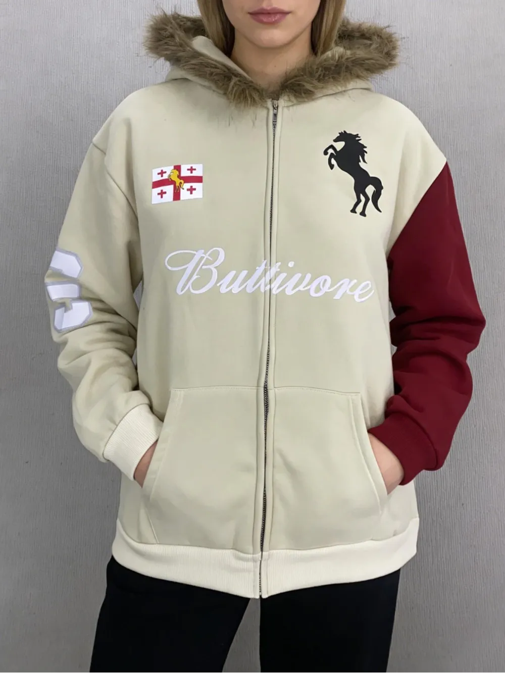 2026 new American retro racing style hooded cardigan with fur collar and printed letters embroidered hoodie Y2K fashion casual
2026 new American retro racing style hooded cardigan with fur collar and printed letters embroidered hoodie Y2K fashion casual