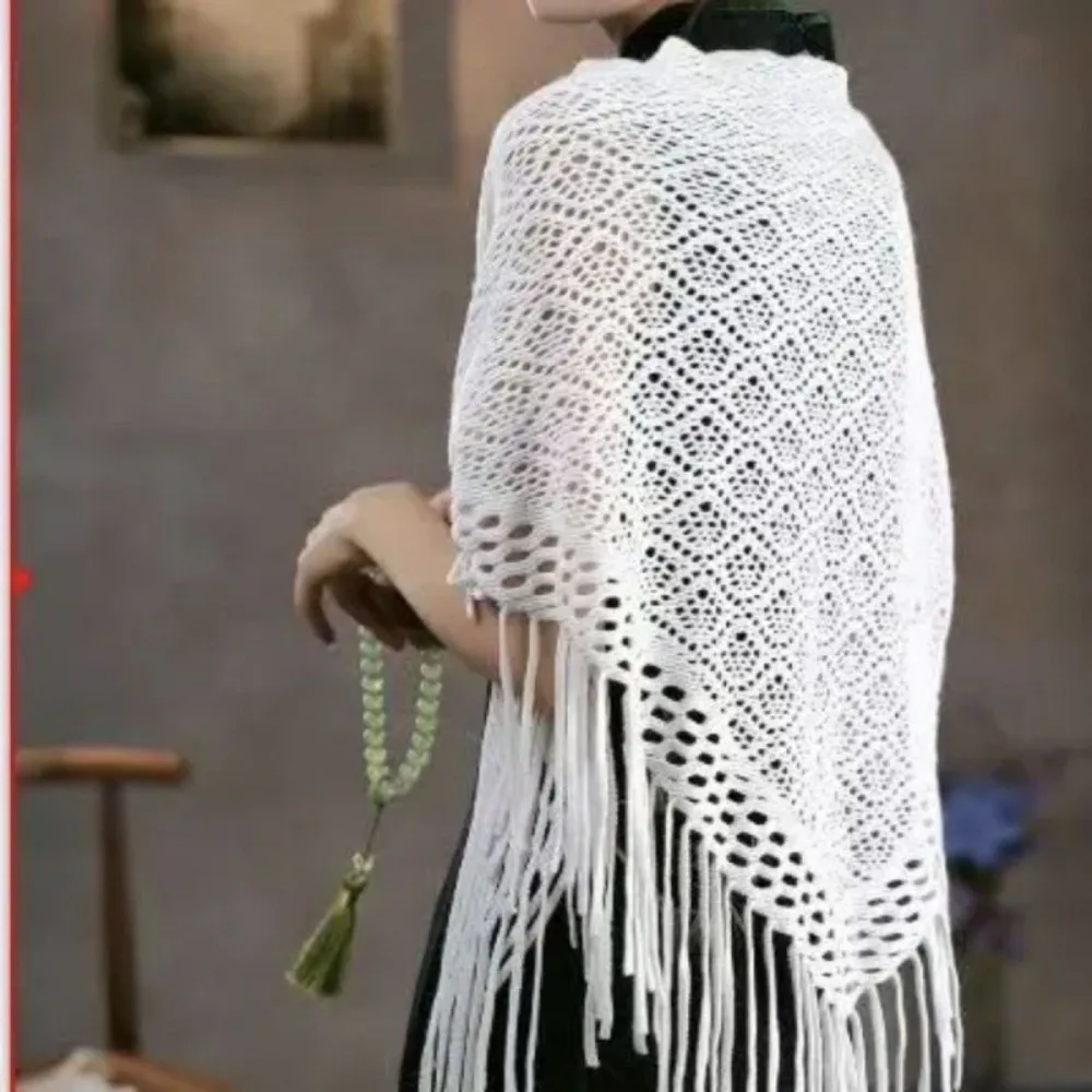 Creative Solid Color Women's Shawls Hollow Floral Tassel Scarf Embroidery Cheongsam Accessories Fringes Wraps Spring Summer
Creative Solid Color Women's Shawls Hollow Floral Tassel Scarf Embroidery Cheongsam Accessories Fringes Wraps Spring Summer