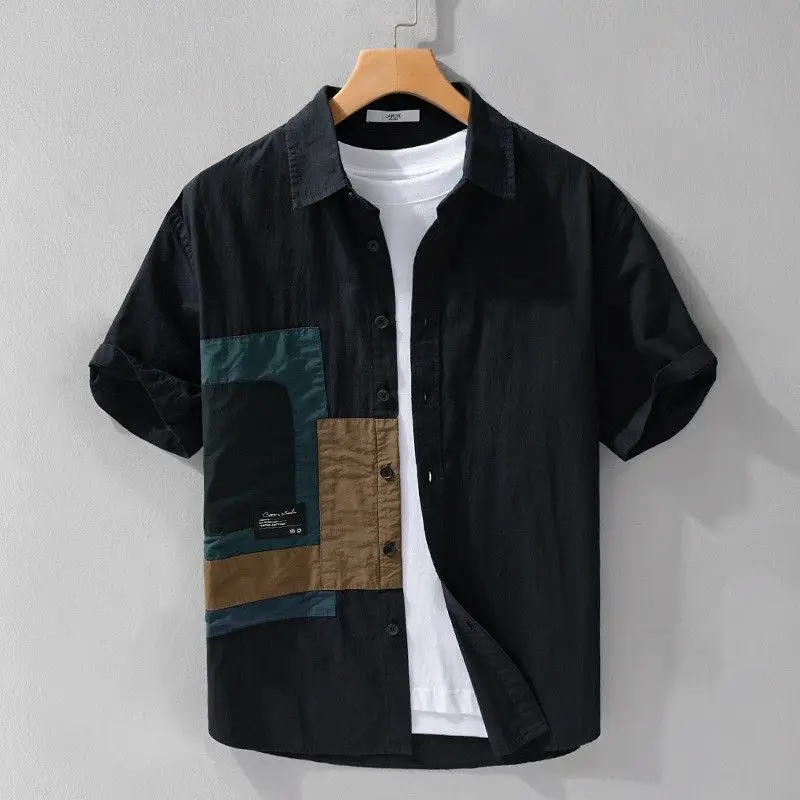 Men's Summer New Short Sleeve Contrast Patchwork Casual Blouse Polo Neck Loose Korean Shirt Tops Fashion Harajuku Men Clothing
Men's Summer New Short Sleeve Contrast Patchwork Casual Blouse Polo Neck Loose Korean Shirt Tops Fashion Harajuku Men Clothing