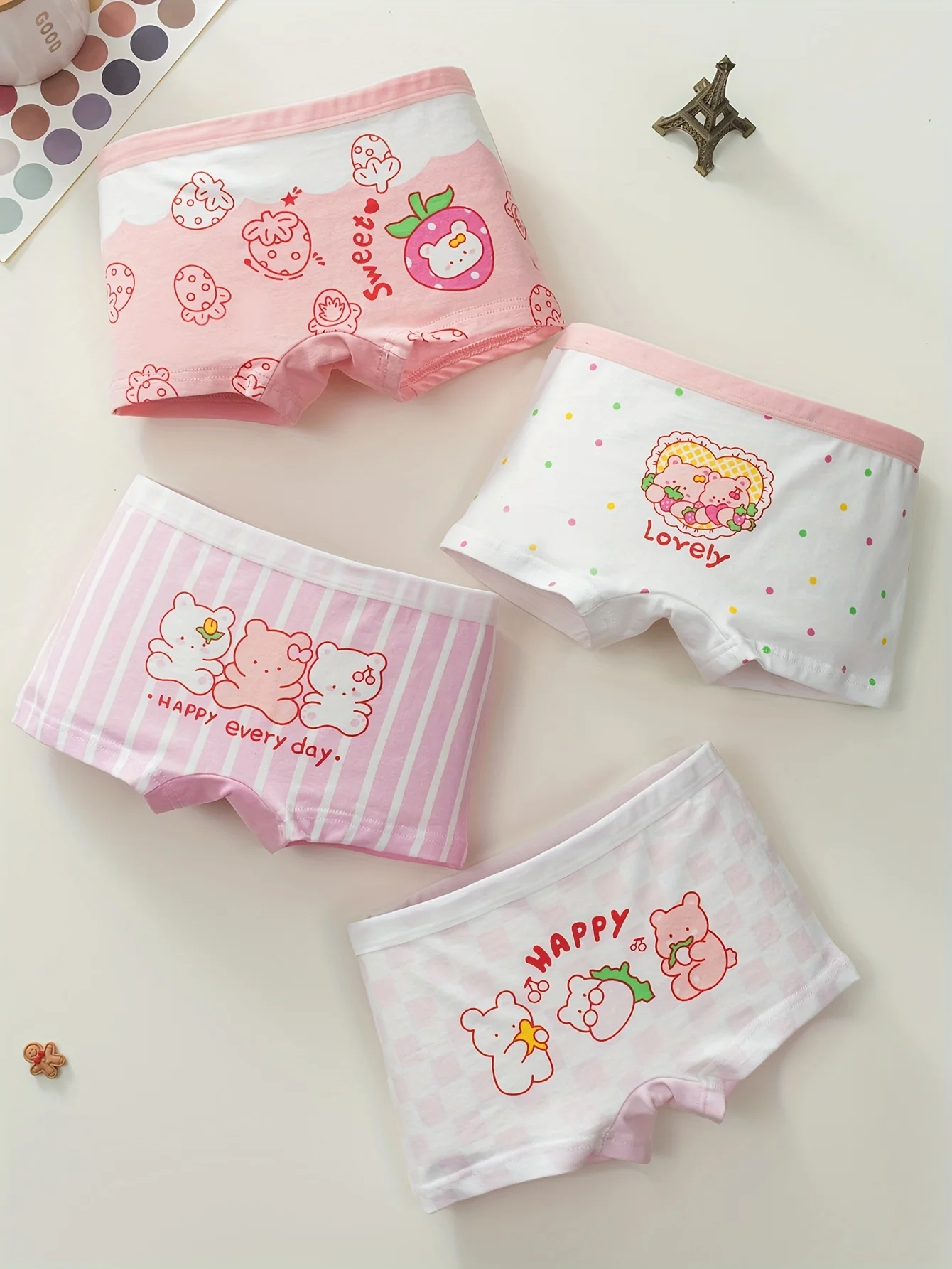 Four pieces of pink cute strawberry bear cartoon pattern cotton briefs for girls, girls' underwear and underpants
Four pieces of pink cute strawberry bear cartoon pattern cotton briefs for girls, girls' underwear and underpants