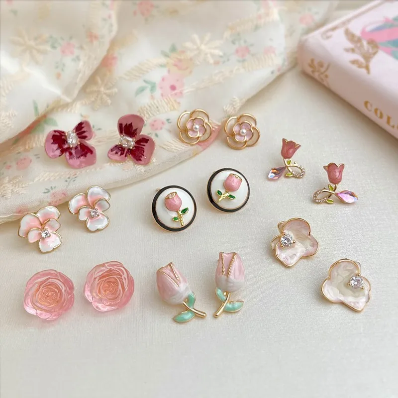 Elegant Floral Series Enamel Earrings Women Delicate Pink Rose Stud Earrings Jewelry Cute Tulips Design Small Earrings Wholesale
Elegant Floral Series Enamel Earrings Women Delicate Pink Rose Stud Earrings Jewelry Cute Tulips Design Small Earrings Wholesale