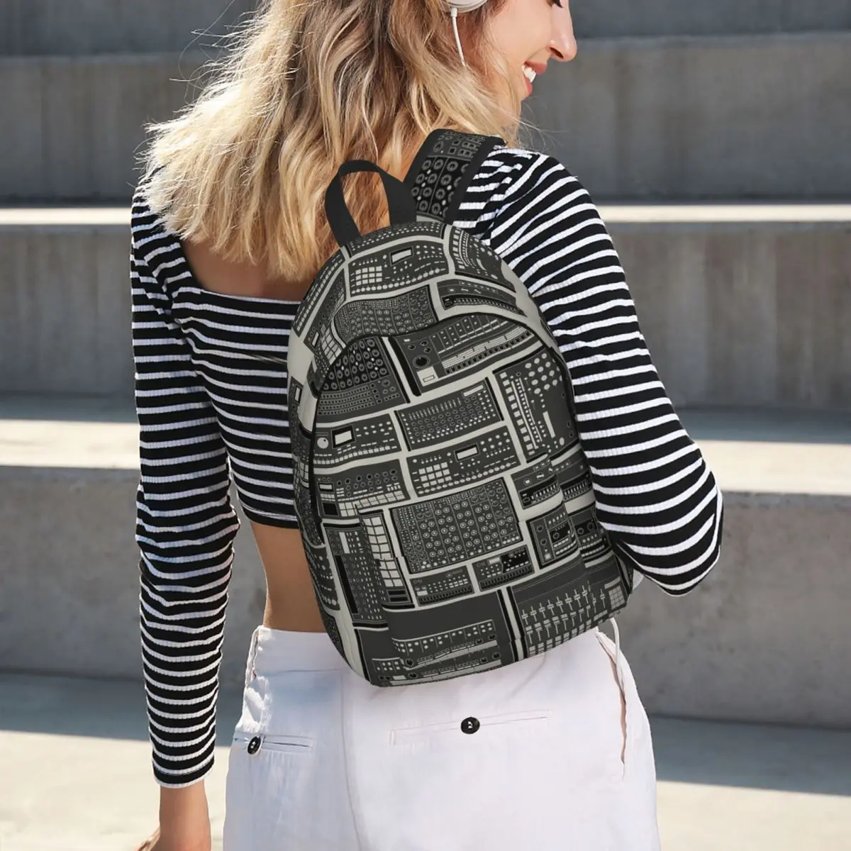 Drum Machine For Electronic Musician Backpack Hot Sale Daypack Large Capacity BookBag School Bag Shoulder Bags for Men Women
Drum Machine For Electronic Musician Backpack Hot Sale Daypack Large Capacity BookBag School Bag Shoulder Bags for Men Women