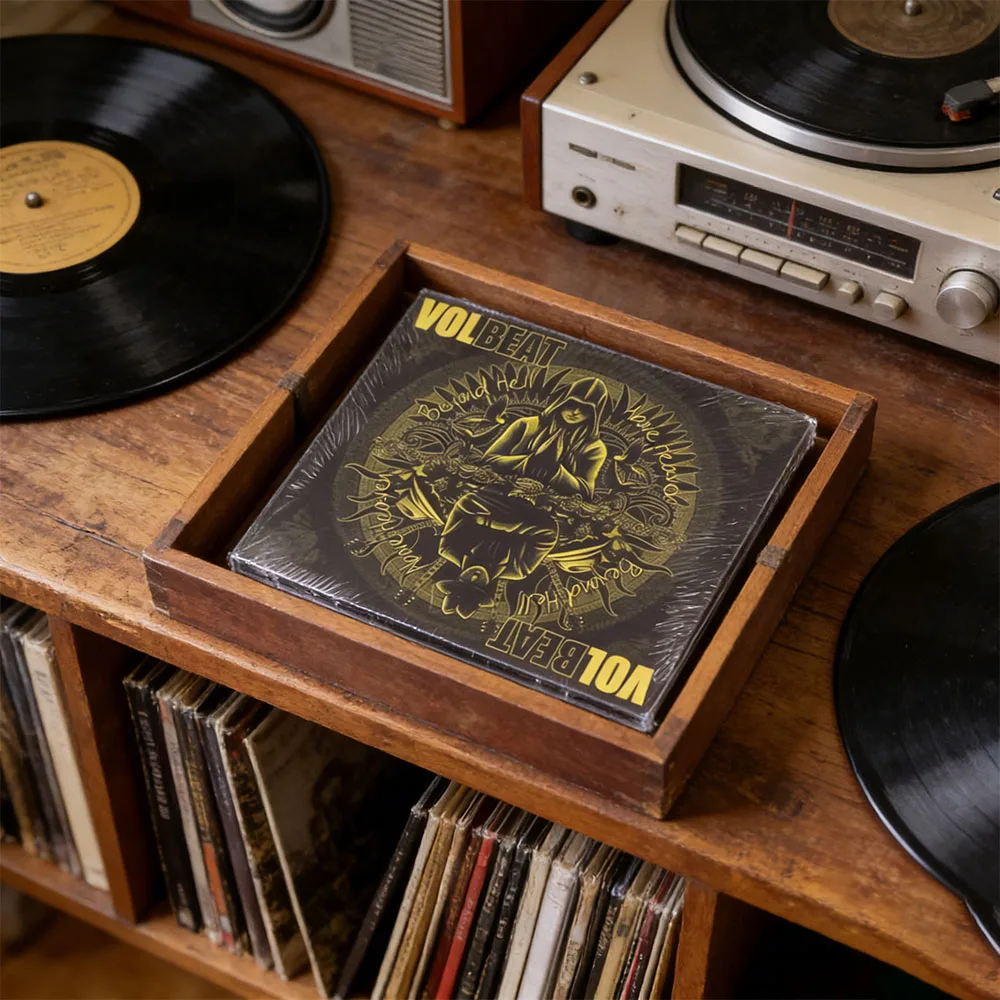 CD The Lyrics Revolve Around Themes of Good and Evil, Life and Death, Freedom and Resistance, Conveying A Resilient Attitude
CD The Lyrics Revolve Around Themes of Good and Evil, Life and Death, Freedom and Resistance, Conveying A Resilient Attitude