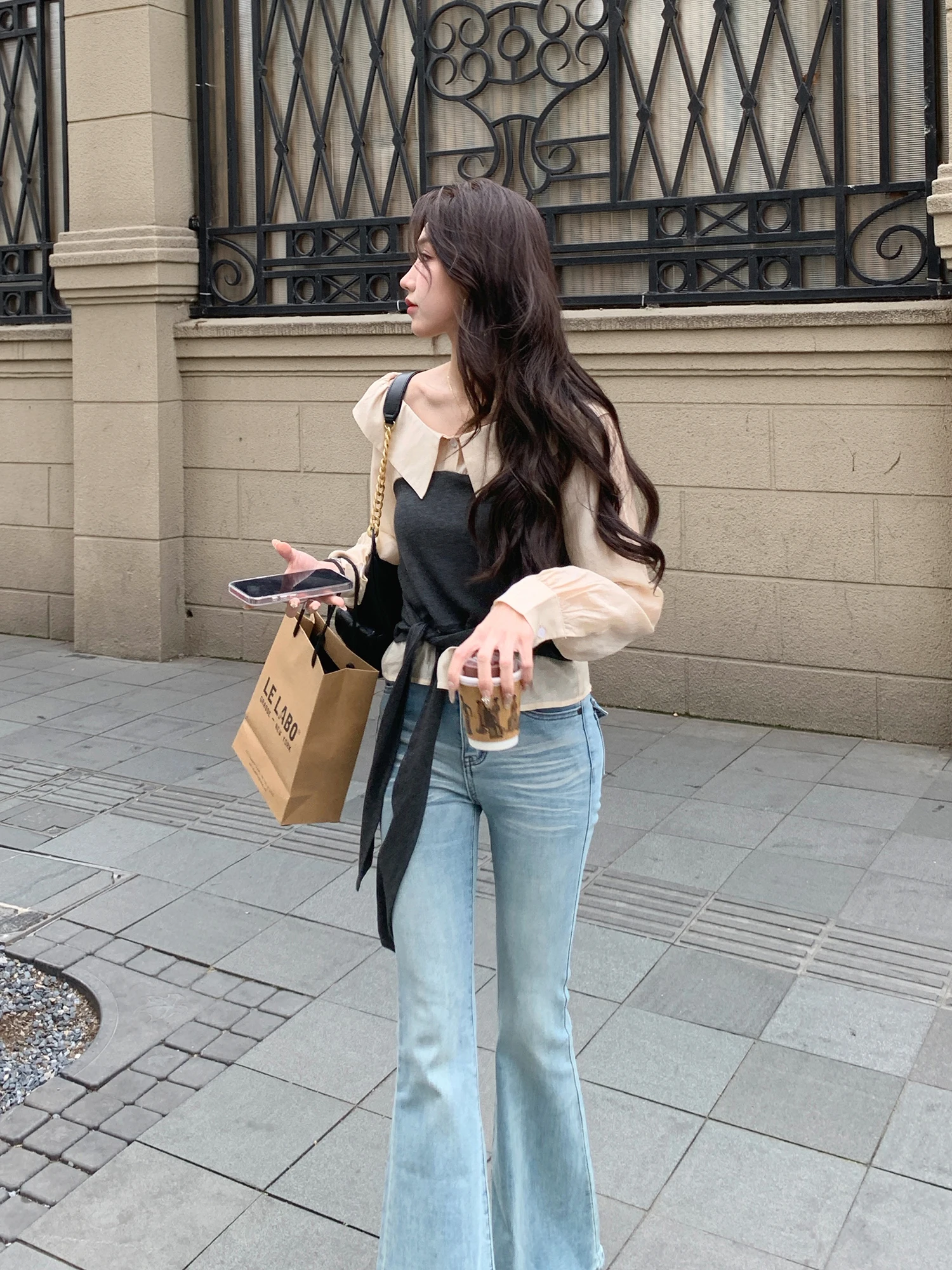 Женская модная рубашка с эффектом похудения, длинными рукавами, в корейском стиле, с цветными блоками, имитирующая двухслойность
Женская модная рубашка с эффектом похудения, длинными рукавами, в корейском стиле, с цветными блоками, имитирующая двухслойность