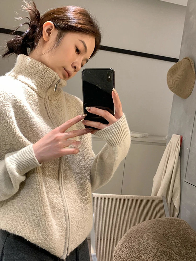 Корейский простой многослойный женский жилет-конверт, верхняя одежда, осень-зима, новый маленький воротник-стойка с воротником-стойкой, теплый топ с плечами, три...
Корейский простой многослойный женский жилет-конверт, верхняя одежда, осень-зима, новый маленький воротник-стойка с воротником-стойкой, теплый топ с плечами, три...