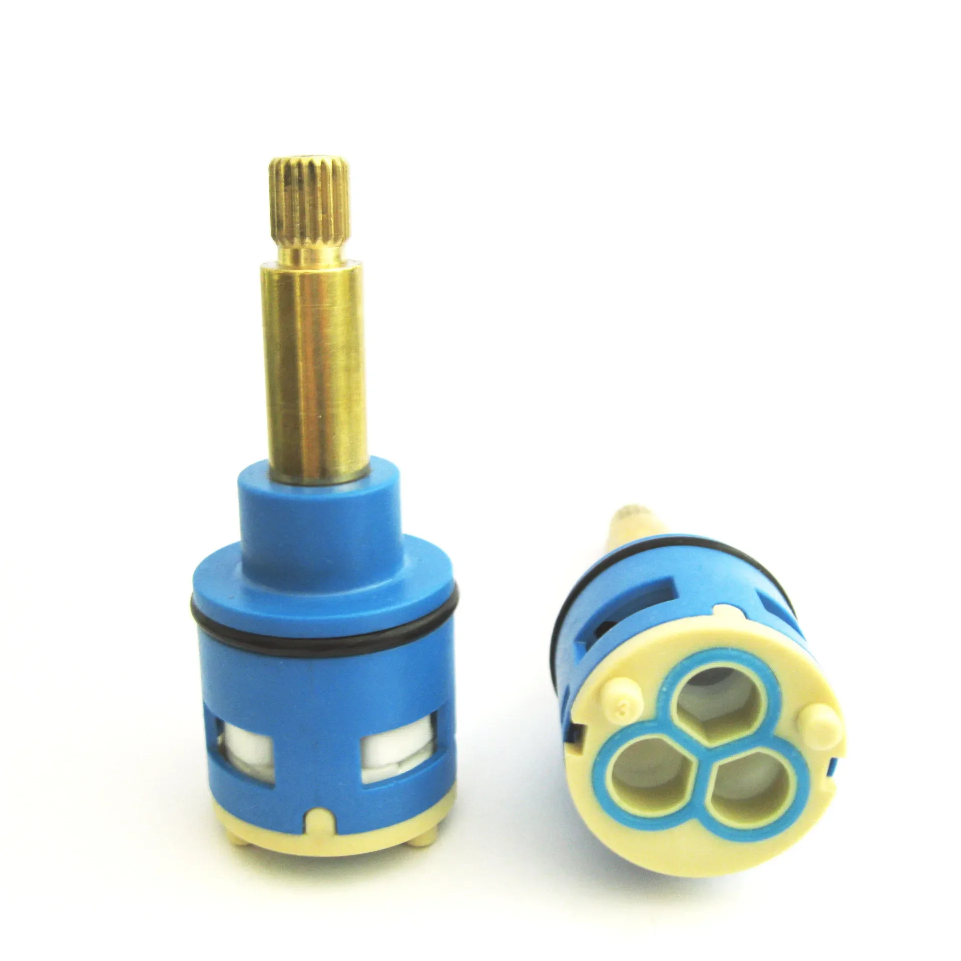 Three-Speed Water Separator Cartridge with 26mm Diameter Extended Brass Rod Ceramic Core 82mm High for Automotive Applications
Three-Speed Water Separator Cartridge with 26mm Diameter Extended Brass Rod Ceramic Core 82mm High for Automotive Applications