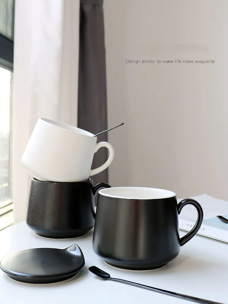 420ml Nordic Black White Ceramic Mug With Lid Spoon Matte High Quality Matte Coffee Cup Couple Water Cup Home Breakfast Mug
420ml Nordic Black White Ceramic Mug With Lid Spoon Matte High Quality Matte Coffee Cup Couple Water Cup Home Breakfast Mug