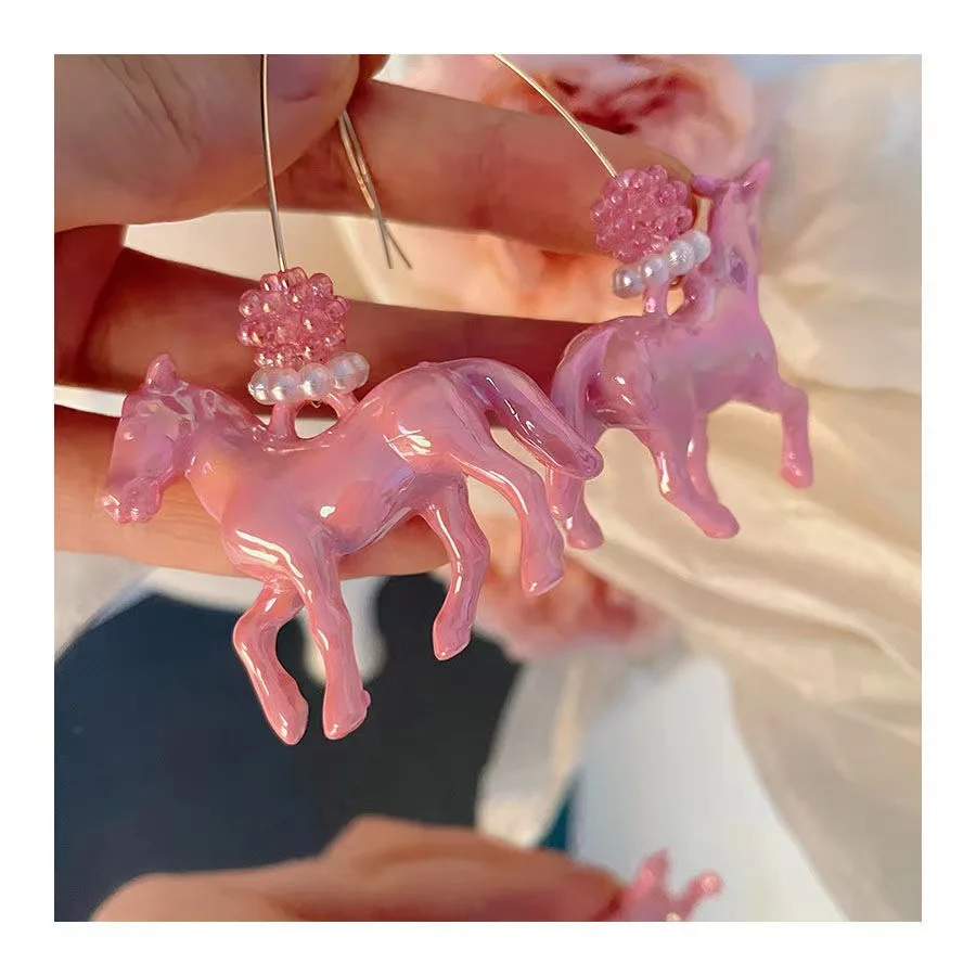 Fashionable Animal Hook Earrings Resin Small Horse Ear Pendants for Stylish Women Unique Jewelry Christmas Present
Fashionable Animal Hook Earrings Resin Small Horse Ear Pendants for Stylish Women Unique Jewelry Christmas Present