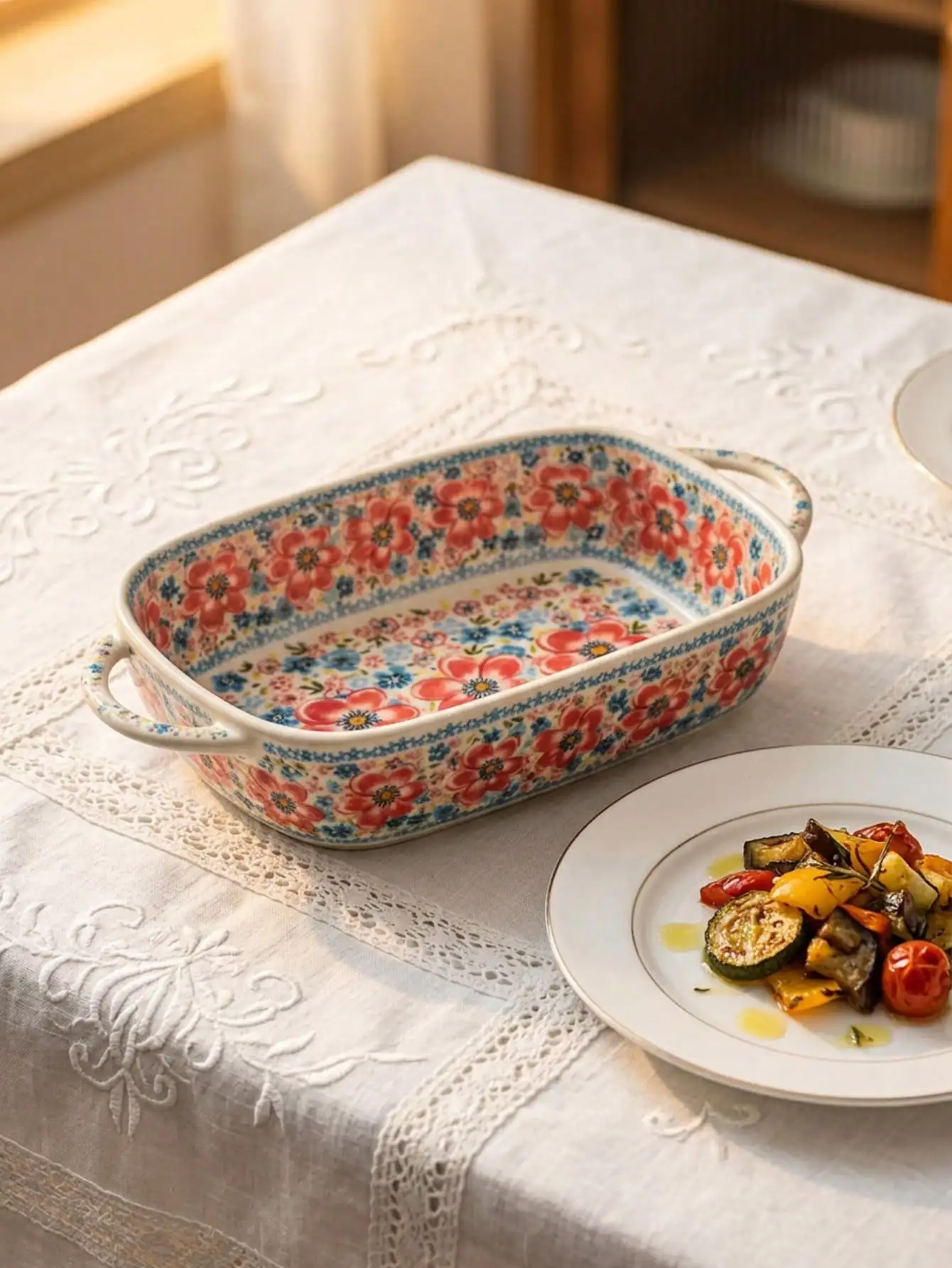 Rectangular Ceramic Baking Dish - Handcrafted With Floral Pattern & Dual Handles, Oven-To-Table Dish For Roasting & Serving (730ml)