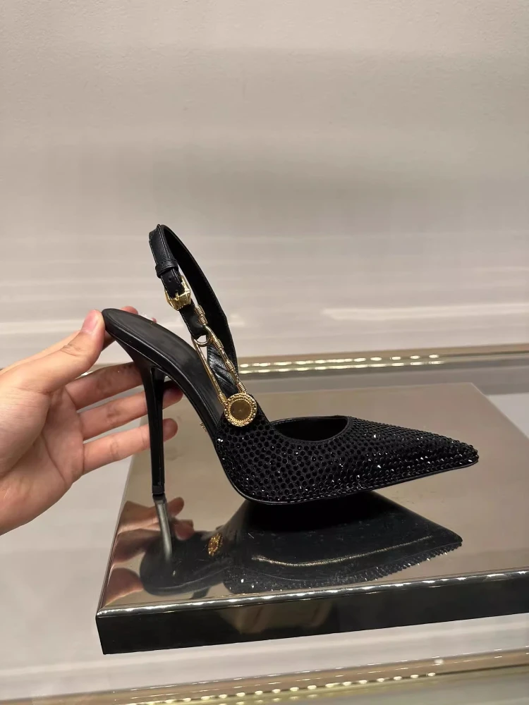 2025 Summer Internet celebrity new style pointed rhinestone high heels for women beautiful sexy hollow toe buckle sandals
2025 Summer Internet celebrity new style pointed rhinestone high heels for women beautiful sexy hollow toe buckle sandals