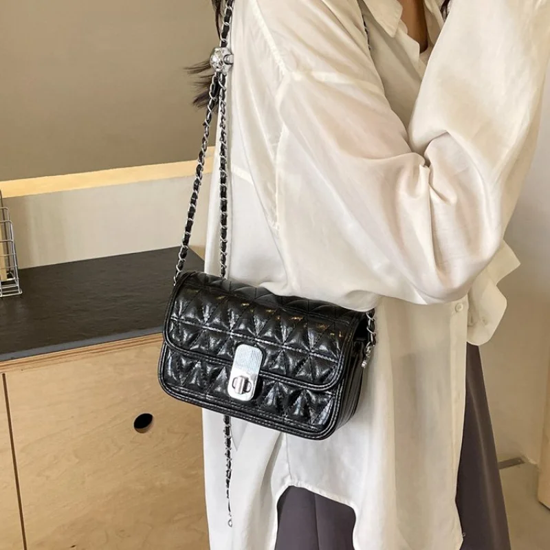 Высококачественная роскошная брендовая женская сумка, кожаная модная элегантная сумка через плечо, классическая парижская элегантная винтажная сумка с подкладкой
Высококачественная роскошная брендовая женская сумка, кожаная модная элегантная сумка через плечо, классическая парижская элегантная винтажная сумка с подкладкой 