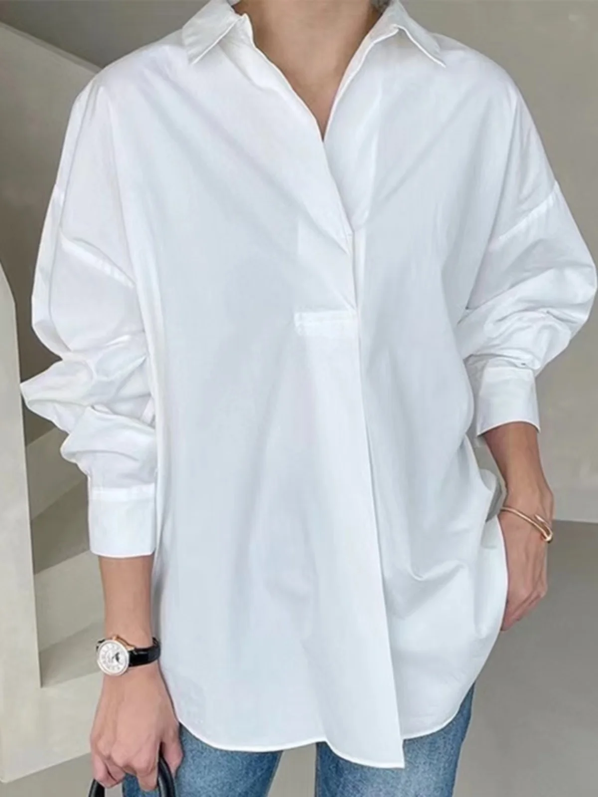 Новый весенний свободный однотонный простой топ прямого кроя для повседневной носки, весна 2025
Новый весенний свободный однотонный простой топ прямого кроя для повседневной носки, весна 2025