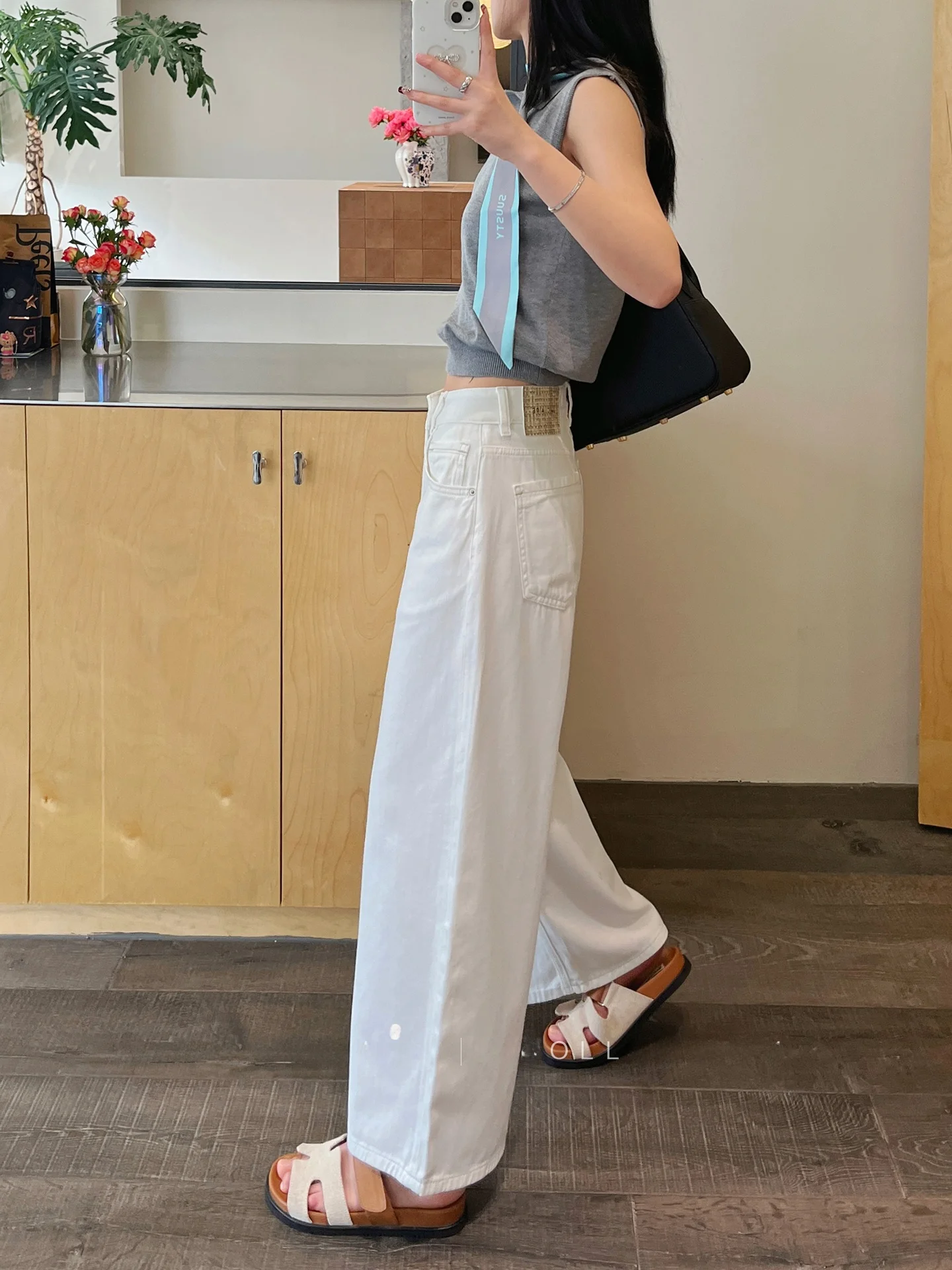 High Waist Wide Leg Denim Jeans Women's Summer Style Scythe Pants Thin Acetate Loose Nine Points Bend Knife Pants
High Waist Wide Leg Denim Jeans Women's Summer Style Scythe Pants Thin Acetate Loose Nine Points Bend Knife Pants