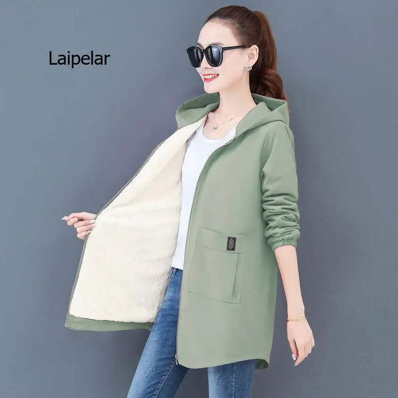 2022 6XL Autumn Winter Women's Fleece Jacket Coats Female Long Hooded Coats Outerwear Warm Thick Female Windbreaker Red
2022 6XL Autumn Winter Women's Fleece Jacket Coats Female Long Hooded Coats Outerwear Warm Thick Female Windbreaker Red