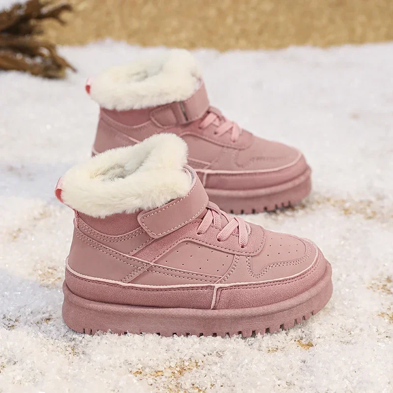 on Winter children's snow boots, thickened casual student cotton shoes, non-slip, comfortable and warm
on Winter children's snow boots, thickened casual student cotton shoes, non-slip, comfortable and warm