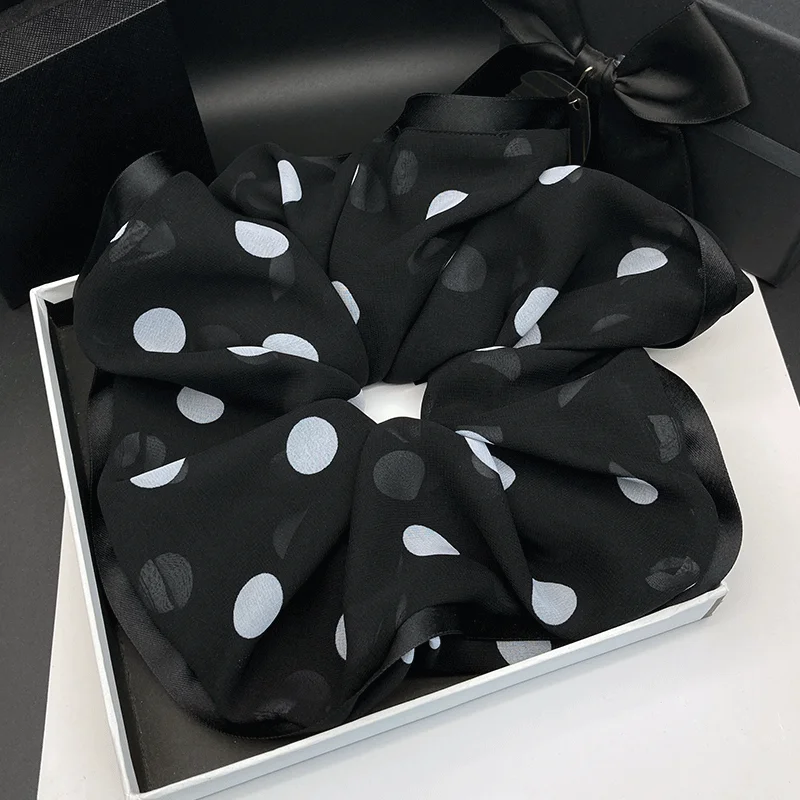 Wave Point Large Intestine Hairband Female High Grade Sensation Large High Elasticity Tie Maruko Head Pan Hair Accessories
Wave Point Large Intestine Hairband Female High Grade Sensation Large High Elasticity Tie Maruko Head Pan Hair Accessories