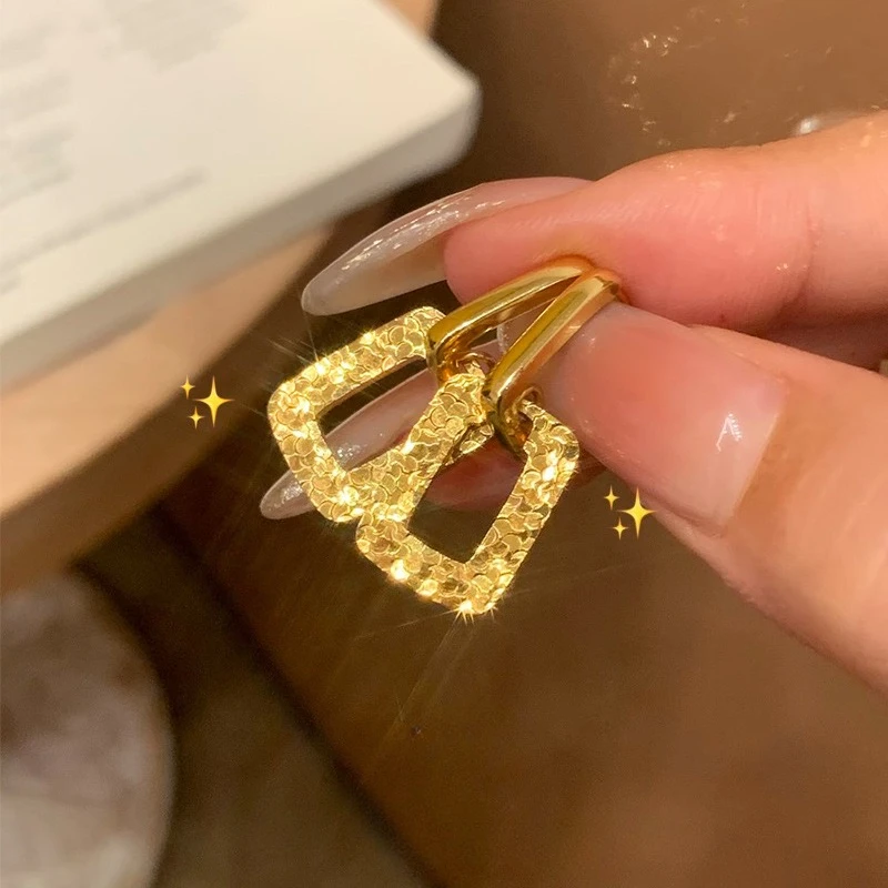 Модные серьги-кольца K18 золотого цвета с эффектом колотого льда для женщин, подарок на День святого Валентина, на день рождения, ювелирные украшения
Модные серьги-кольца K18 золотого цвета с эффектом колотого льда для женщин, подарок на День святого Валентина, на день рождения, ювелирные украшения