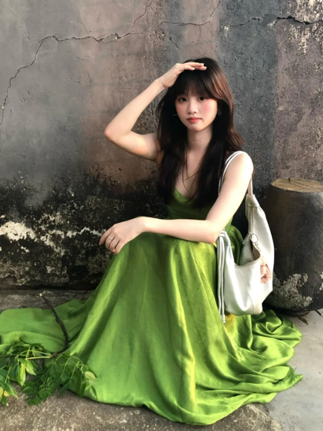 Retro Slimming Strap Long Dress Elegant French Style Backless Shoulder Bared Waist Cinched Unique Beautiful Women's Dress Summer
Retro Slimming Strap Long Dress Elegant French Style Backless Shoulder Bared Waist Cinched Unique Beautiful Women's Dress Summer