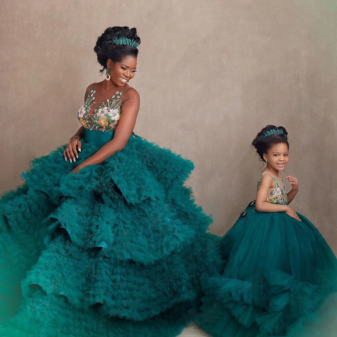 Photography Mom And Me Dresses Hunter Green Tulle Dresses Long Floral Beads Maxi Women Gowns Ruffle Lush Ball Gown
Photography Mom And Me Dresses Hunter Green Tulle Dresses Long Floral Beads Maxi Women Gowns Ruffle Lush Ball Gown