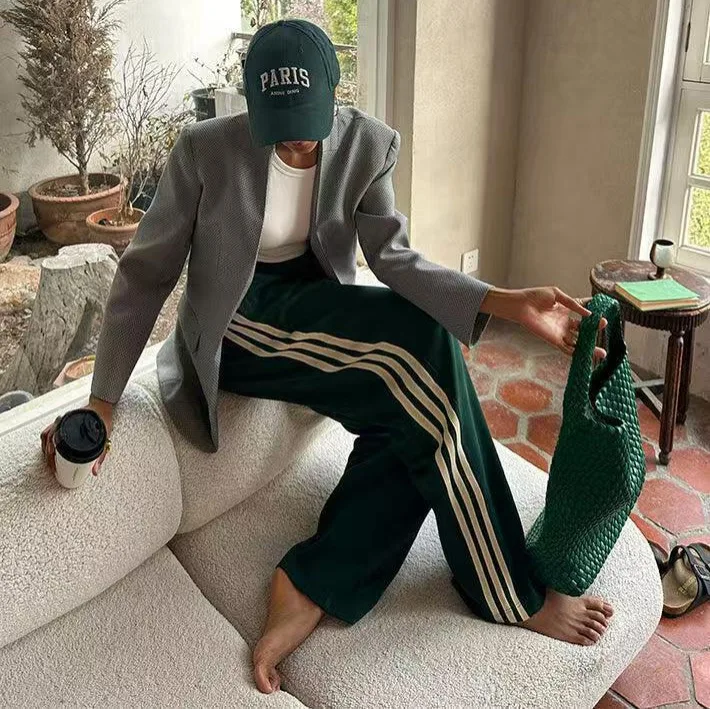 Casual Spor Straight Leg Long Pants High Waist Knitted Organic Cotton Side Stripe Floor-Length Trousers Versatile Sweatpants
Casual Spor Straight Leg Long Pants High Waist Knitted Organic Cotton Side Stripe Floor-Length Trousers Versatile Sweatpants