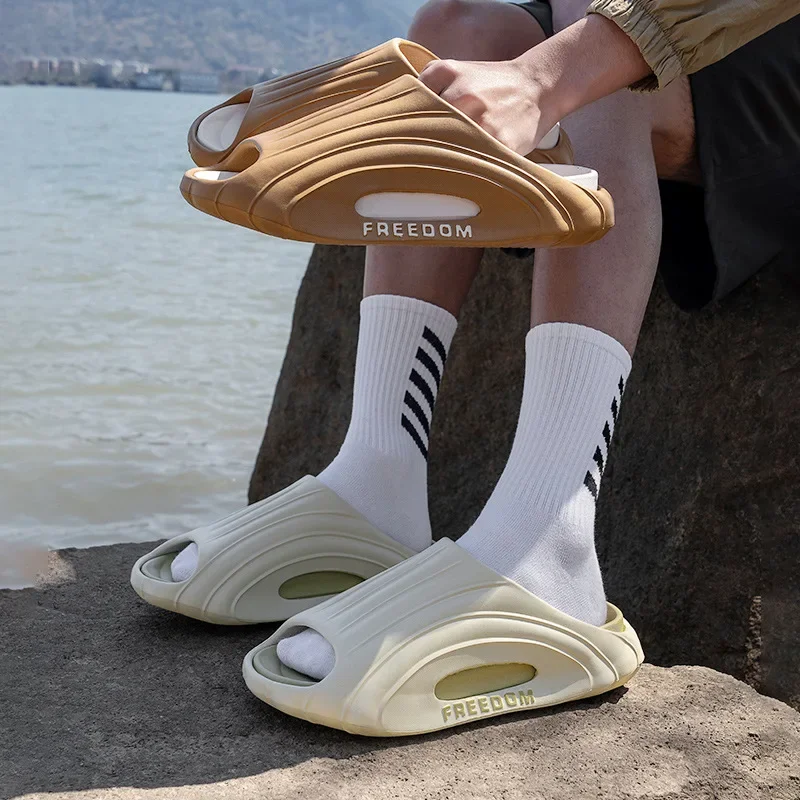 Новинка 2025, мужские спортивные шлепанцы, мягкие противоскользящие шлепанцы из ЭВА на мягкой подошве, простой дизайн, летние пляжные уличные шлепанцы
Новинка 2025, мужские спортивные шлепанцы, мягкие противоскользящие шлепанцы из ЭВА на мягкой подошве, простой дизайн, летние пляжные уличные шлепанцы