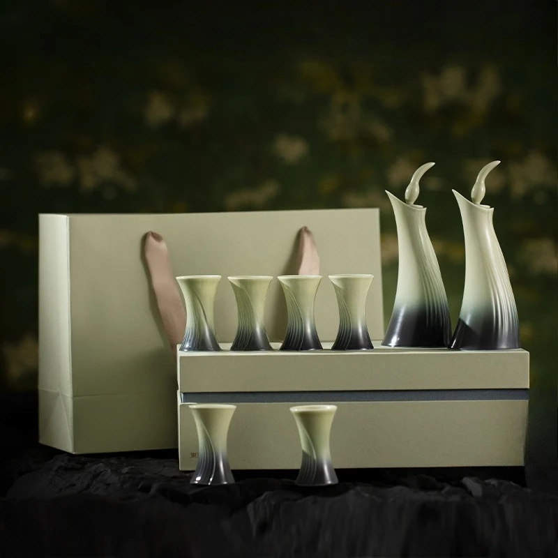 Green wine dispenser set, household ceramic sake dispenser
Green wine dispenser set, household ceramic sake dispenser