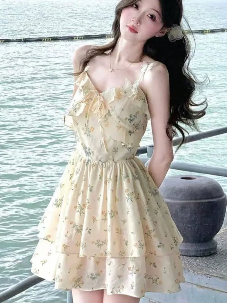 Sweet Kawaii Floral Print Strapless Mini Dress Women V-Neck Holiday Beach Festival Dresses Vintage Sleeveless Femmle Clothes New
Sweet Kawaii Floral Print Strapless Mini Dress Women V-Neck Holiday Beach Festival Dresses Vintage Sleeveless Femmle Clothes New