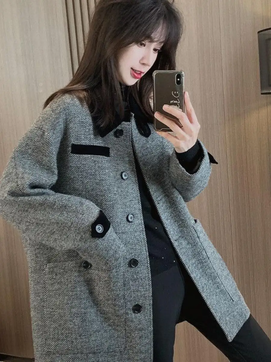 Женское шерстяное пальто средней длины оверсайз для повседневной носки, модное осенне-зимнее пальто
Женское шерстяное пальто средней длины оверсайз для повседневной носки, модное осенне-зимнее пальто