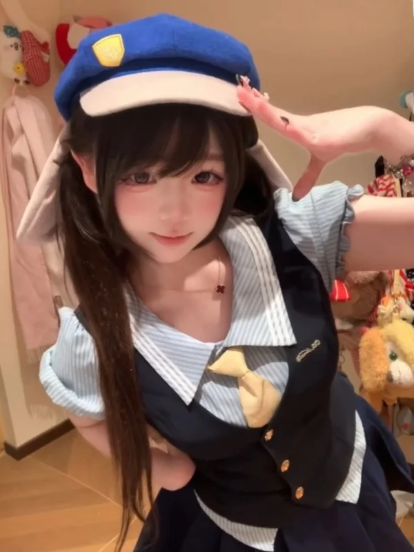 Очаровательный комплект футболок Sweet College Sle с пышными недостатками, обтягивающей талией и юбкой с высокой талией для молодежи
Очаровательный комплект футболок Sweet College Sle с пышными недостатками, обтягивающей талией и юбкой с высокой талией для молодежи