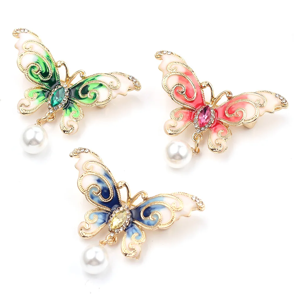 European and American New Fashionable Butterfly Brooch Clothes Hanger Alloy Diamond Inlaid Crystal Pendant Flower Anti Insect
European and American New Fashionable Butterfly Brooch Clothes Hanger Alloy Diamond Inlaid Crystal Pendant Flower Anti Insect