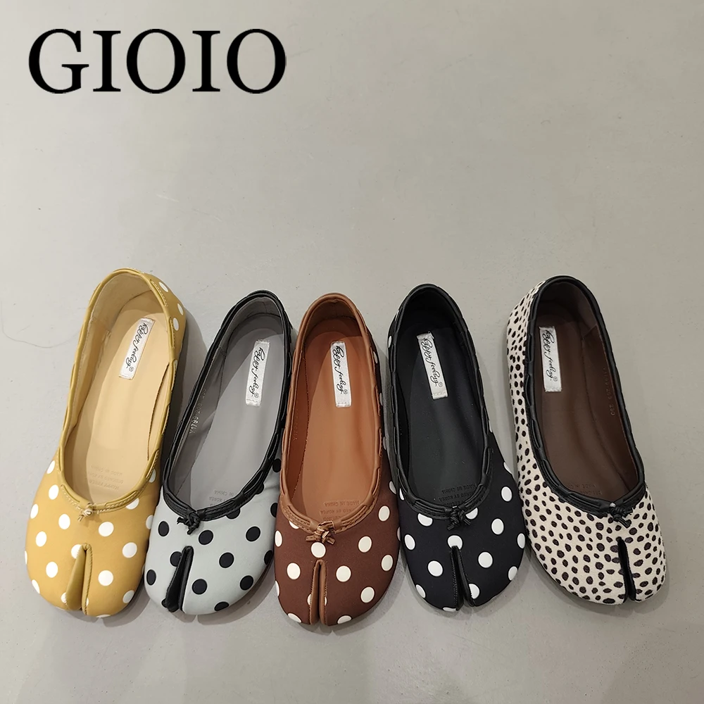 Women Flats Polka Dot Split Toe Flat Heel Casual Laofer Shoes Silk Shallow Slip On Ladies Balle Shoes Soft Dress Shoes Mujer
Women Flats Polka Dot Split Toe Flat Heel Casual Laofer Shoes Silk Shallow Slip On Ladies Balle Shoes Soft Dress Shoes Mujer