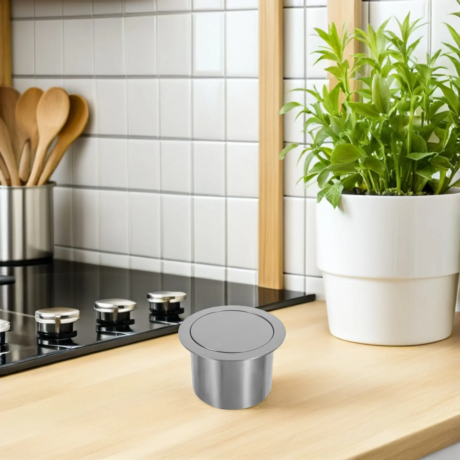 Встраиваемая в столешницу откидная крышка для мусорного бака 13 см из нержавеющей стали для кухни и ванной комнаты
Встраиваемая в столешницу откидная крышка для мусорного бака 13 см из нержавеющей стали для кухни и ванной комнаты