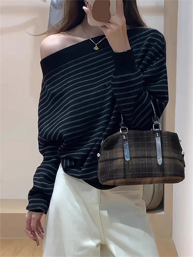 striped knitted sweater for women to wear in spring and early autumn Korean chic chic slanted shoulder top
striped knitted sweater for women to wear in spring and early autumn Korean chic chic slanted shoulder top