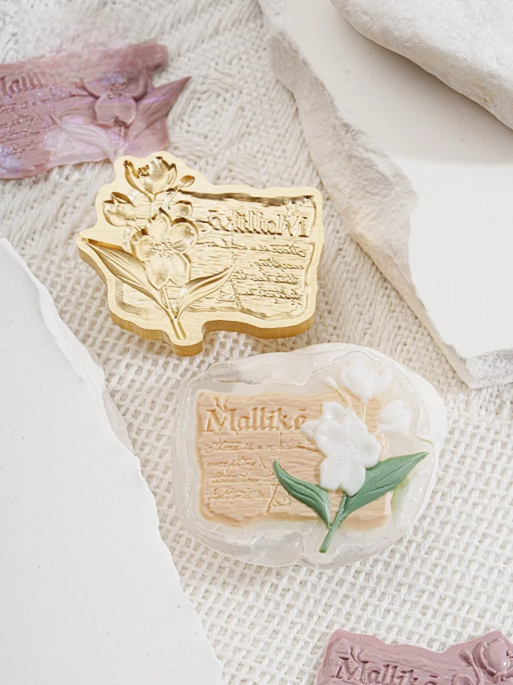 Original Yumo Wen Classic Anomalous Fire Seal Stamp Head Student Scrapbooking Decoration Secret Letter Invitation Fire Wax Seal
Original Yumo Wen Classic Anomalous Fire Seal Stamp Head Student Scrapbooking Decoration Secret Letter Invitation Fire Wax Seal