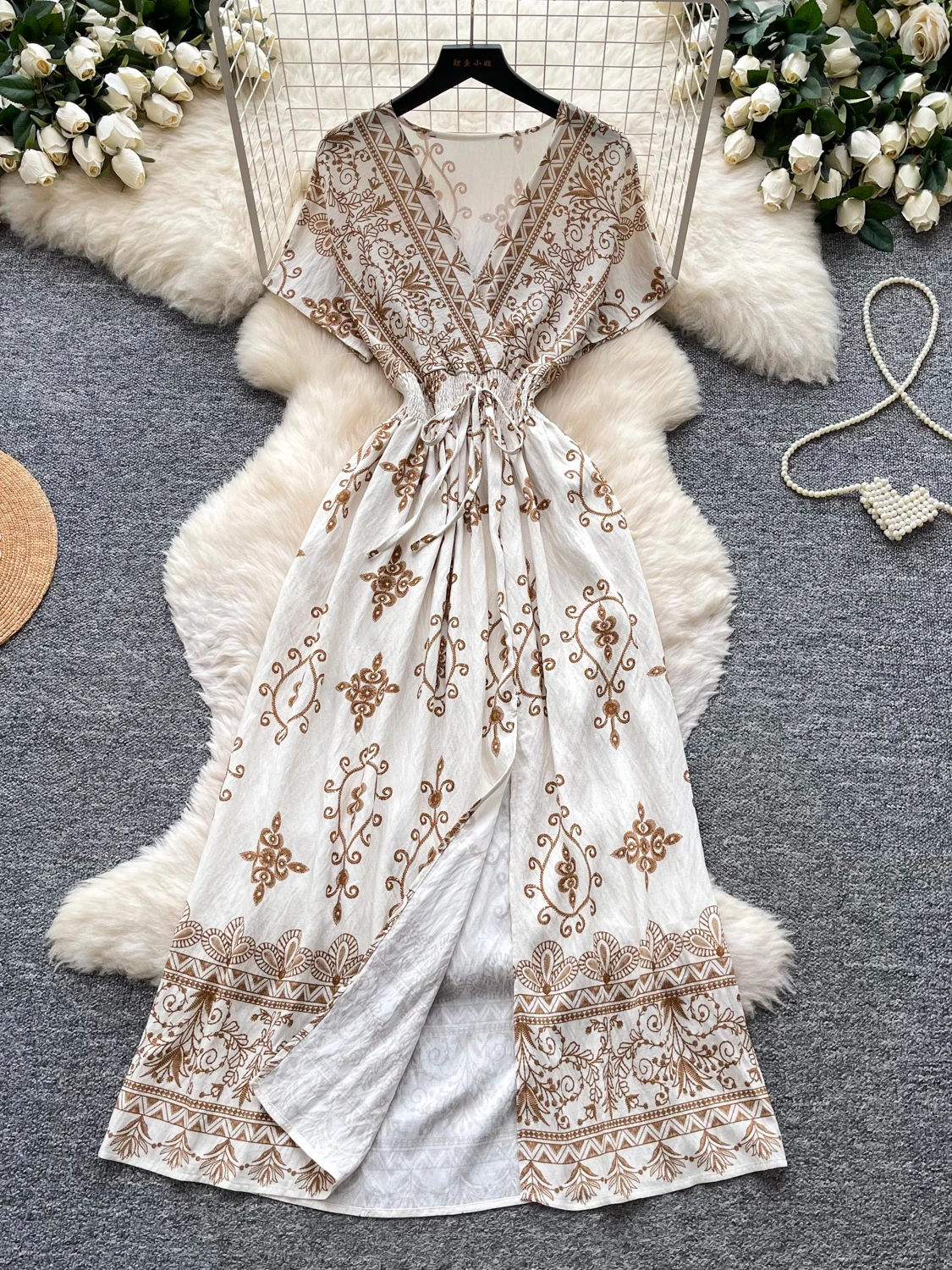 Elegant V-Neck Tie Waist Printed Dress Women's Summer Korean Style High-End Sensation Elegant Thin Long Dress
Elegant V-Neck Tie Waist Printed Dress Women's Summer Korean Style High-End Sensation Elegant Thin Long Dress