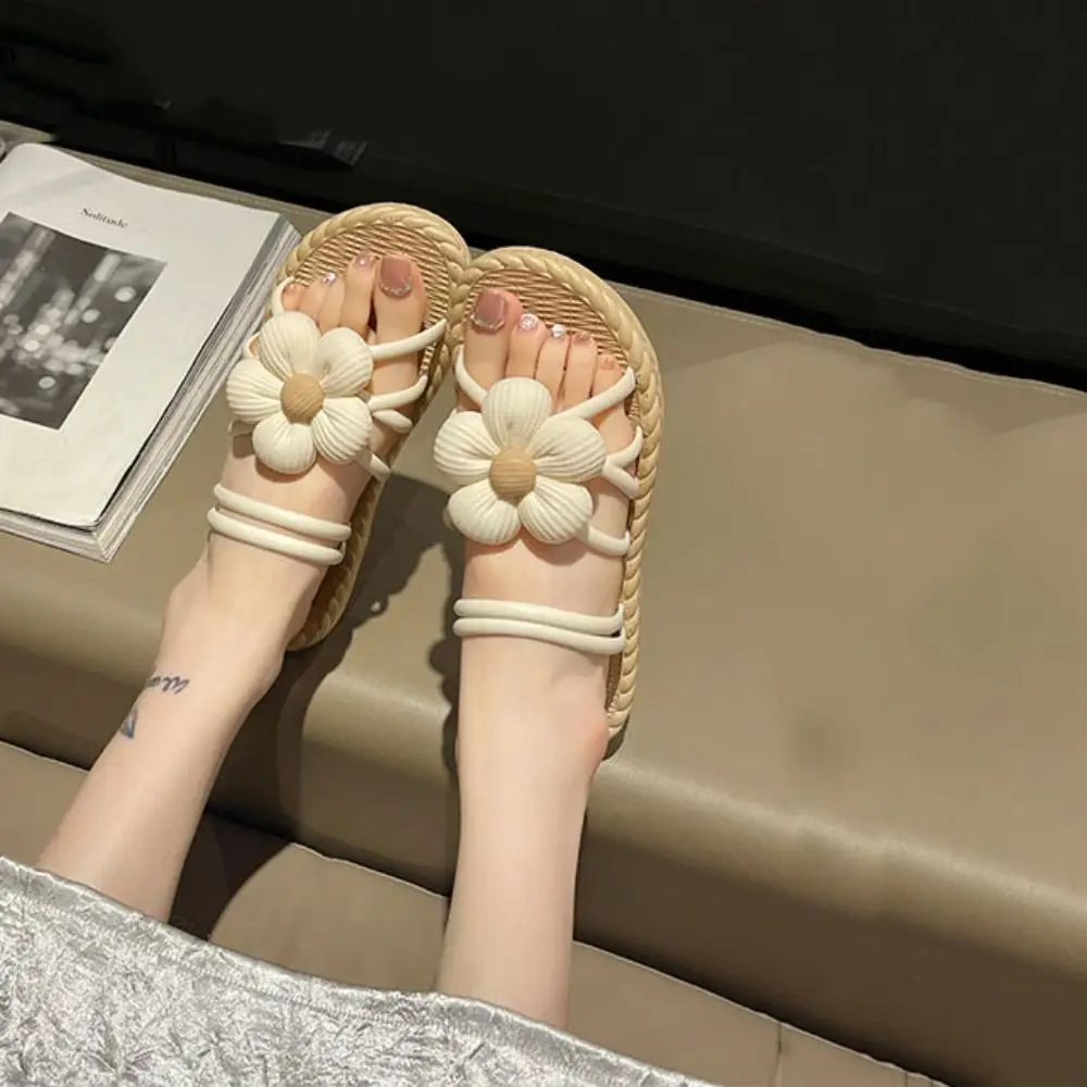 Cute Anti-skid Women Flat Slippers Vacation Wear-Resistant Summer Flower Slippers Bohemian Weave Design Beach Flip Flops Home
Cute Anti-skid Women Flat Slippers Vacation Wear-Resistant Summer Flower Slippers Bohemian Weave Design Beach Flip Flops Home