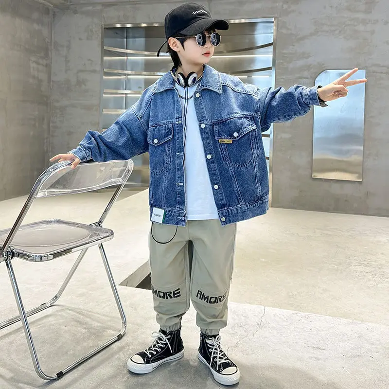 Boys' outerwear, denim, spring and autumn styles, new trendy children's jackets, autumn clothing, explosive street tops, trendy
Boys' outerwear, denim, spring and autumn styles, new trendy children's jackets, autumn clothing, explosive street tops, trendy