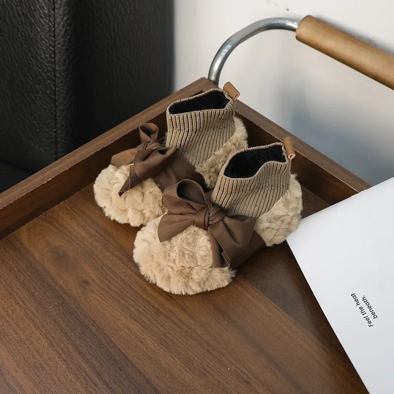 Fashion Girls Cotton Boots Sweet Bowknot Winter Child's Shoes Soft Bottom Fluffy Kids Versatile Causal Socks Boots Warm Outdoor
Fashion Girls Cotton Boots Sweet Bowknot Winter Child's Shoes Soft Bottom Fluffy Kids Versatile Causal Socks Boots Warm Outdoor