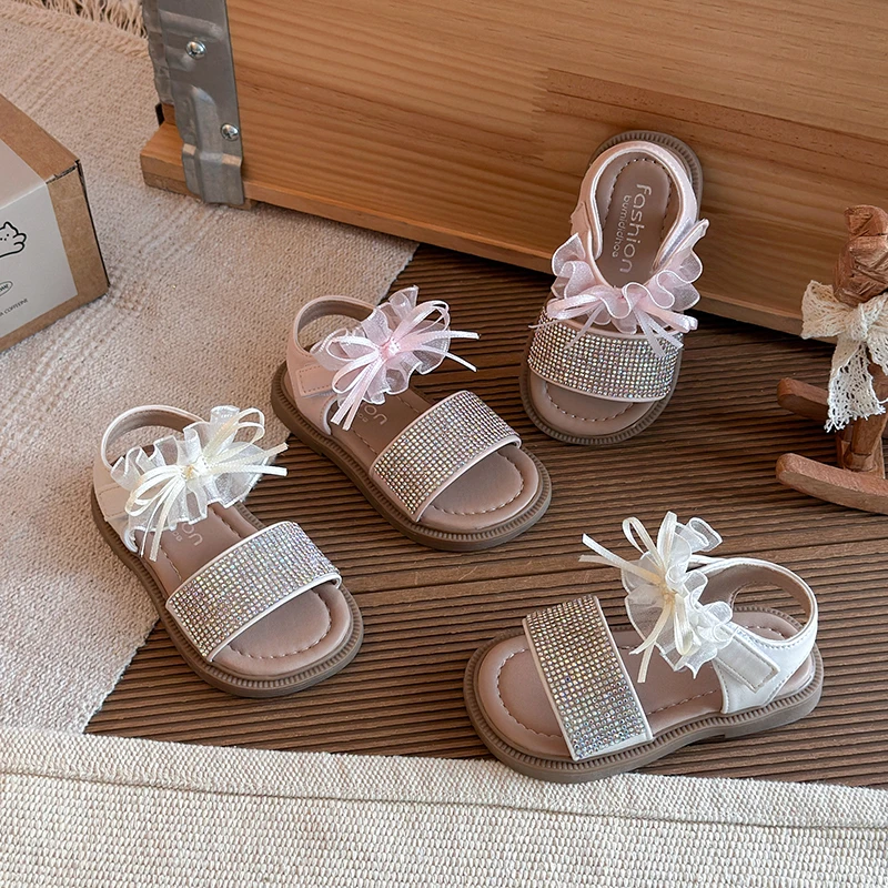 Sparkly Sequins Leather Sandals for Toddler Girls 2026 New Summer Kids Chunky Beach Shoes with Cute Bow Non-slip Princess Party
Sparkly Sequins Leather Sandals for Toddler Girls 2026 New Summer Kids Chunky Beach Shoes with Cute Bow Non-slip Princess Party